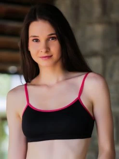 Laavian Black Detachable Strapped Teenage Bra